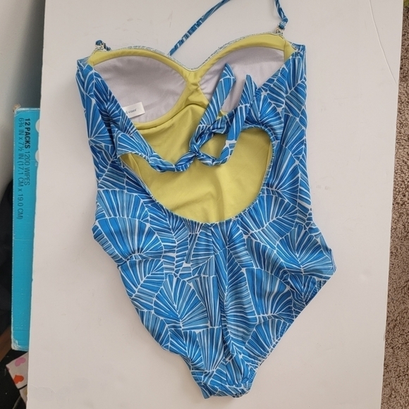 Vineyard Vines blue tropical print padded swimsuit S/P - Picture 7 of 8